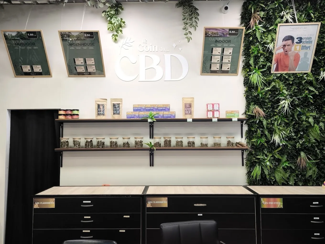 Corner CBD de la boutique HappeSmoke Uzès